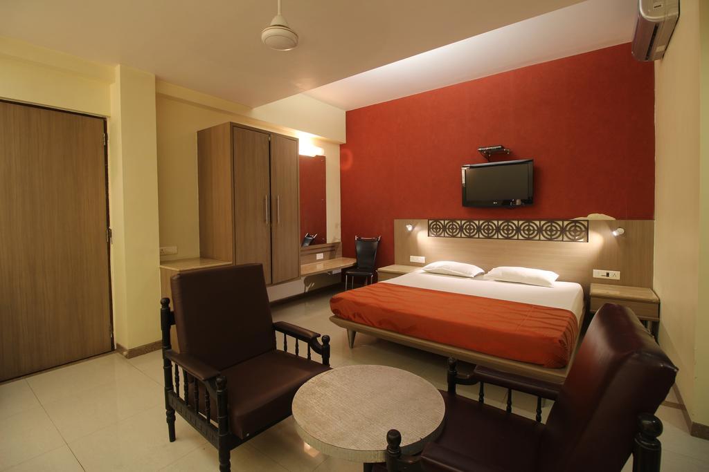 Hotel Samrat Mumbai Room photo