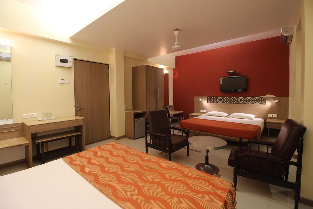 Hotel Samrat Mumbai Room photo
