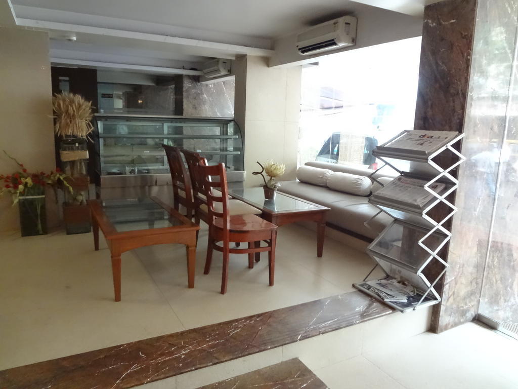 Hotel Samrat Mumbai Exterior photo